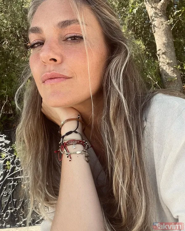 8 ay önce anne olan Aslı Enver minik kızının yüzünü ilk kez gösterdi! Babasının kopyası! Yorum yağdı: Serenay Sarıkaya, Burcu Biricik... - 5