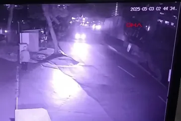 Sarıyer'de yolun çöktüğü anlar kamerada