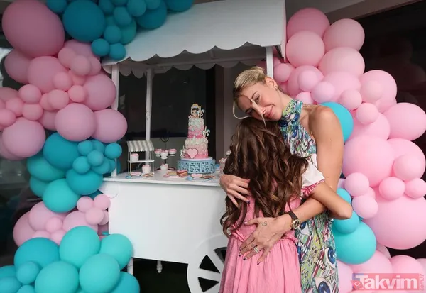 Acun Ilıcalı ile Şeyma Subaşı'nın kızı Melisa Ilıcalı 10 yaşında "Ablaların gibi babanı hiç üzmedin" Anne babadan ayrı parti - 5