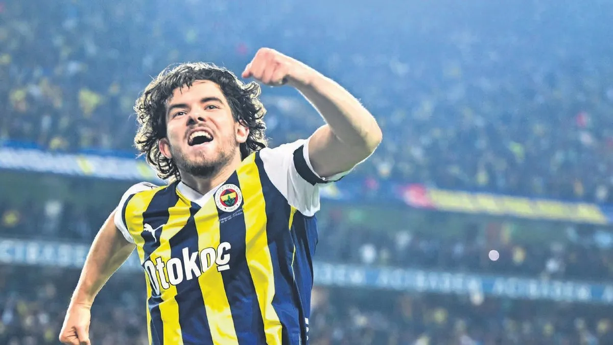 Aston Villa Teknik Direktörü Emery Fenerbahçe'nin yıldızı Ferdi Kadıoğlu’na gözünü dikti! 30 milyon Euro bonservis beklentisi...