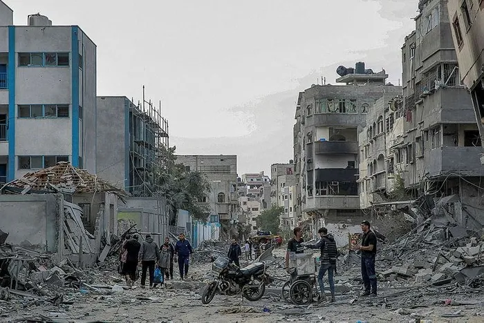 40-gun-boyunca-israilin-soykirimi-altinda-hayat-kurtarma-mucadelesi-verdi-hekim-ebu-sitte-gazzedeki-vahim-tabl-1701164813173.jpeg 40 gün boyunca İsrail'in soykırımı altında hayat kurtarma mücadelesi verdi! Hekim Ebu Sitte Gazze'deki vahim tabloyu anlattı-3