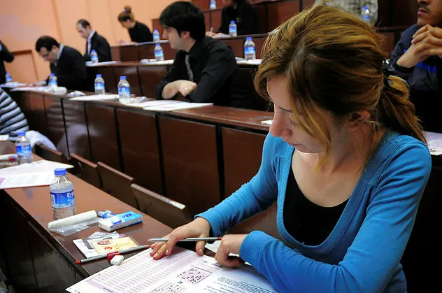 KPSS saat kaçta bitecek? KPSS soruları ve cevapları ne zaman yayınlanacak?