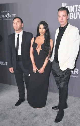 Dünyaca ünlü fotoğrafçı Mert Alaş, bu yılki amfAR galanın ev sahipliğini yaptı