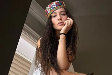 Ben Bu Cihana Sığmazam’ın Firuze’si Pelin Akil sabaha karşı aniden uyandı ve paylaştı: Yalnız olmadığımı biliyorum...