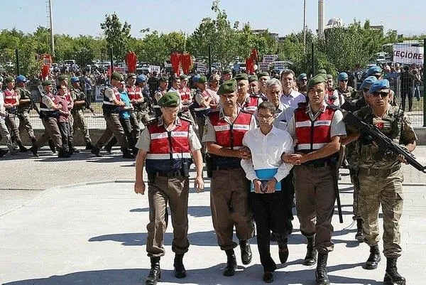 FETÖ'cü hainlerin yargılandığı 289 davadan 288’i karara bağlandı! Bir daha gün yüzü görmeyecekler-3