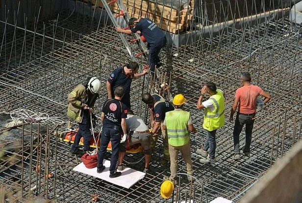 Maltepe’de İBB’nin meydan alt geçit çalışmasında bir işçi demirlerin altında kaldı-2