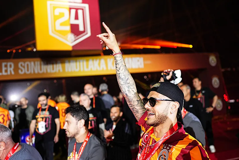 Çilek değil Portakal! EURO 2024'ün yıldızı Galatasaray'a geliyor - 15