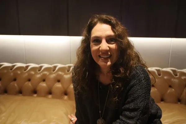 Yasemin Şefik hayatındaki en büyük çılgınlığı itiraf etti: "Şaka yapmayacaksak neden arkadaşız?"-3