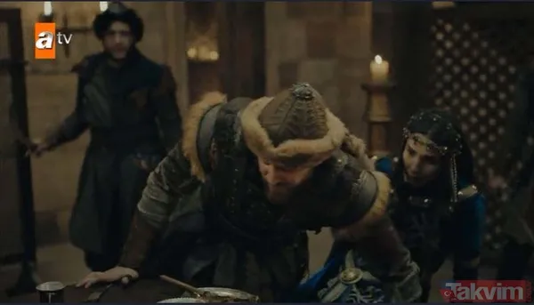 Kuruluş Osman’da nefes kesen sahne! Tekfurlar Osman Bey’in Söğüt’te verdiği yemeğe saldırdı! Vali Saguros ve Göktuğ yaralandı - 6