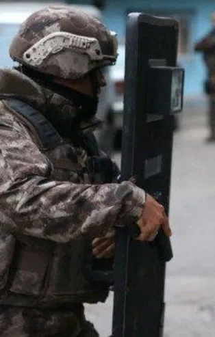 Son dakika: İstanbul'da terör örgütü PKK'ya yönelik operasyonda 6 gözaltı