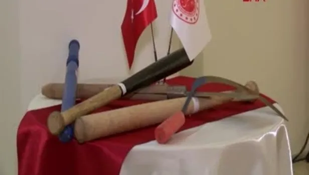 Anadolu Adliyesi’nde güvenliğe takılan suç aletleri görenleri şaşırttı
