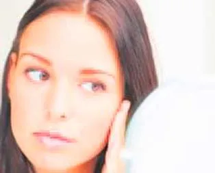 Yüzdeki tüylere doğal çözüm...