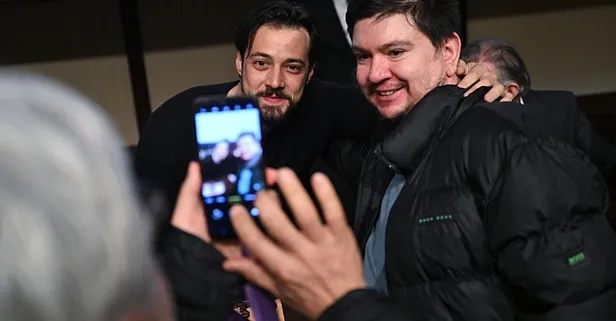 Kuruluş Orhan’a Külliye’de büyük ilgi | Hayranlar imza gününe akın etti