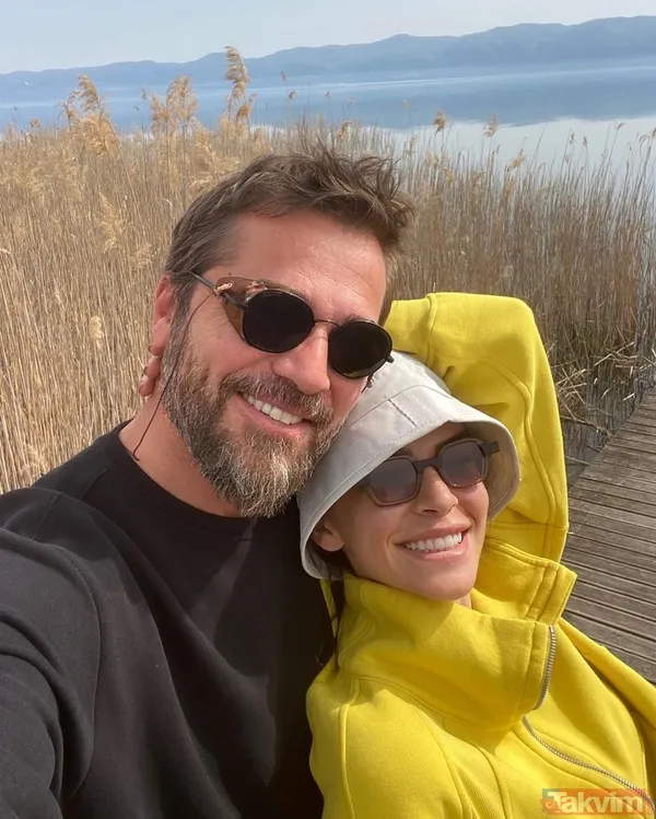 Engin Altan Düzyatan ile Neslişah Alkoçlar çifti Umre'ye gitti! Medine’den yaptığı paylaşıma beğeni yağdı! - 3