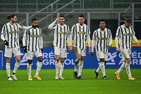 italya-kupasi-yari-finalinde-juventus-interi-yenerek-avantaj-elde-etti-1612305720550.jpg İtalya Kupası yarı finalinde Juventus, Inter'i yenerek avantaj elde etti-3