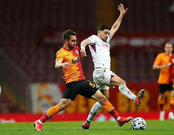 aslan-son-nefeste-galatasaray-1-1-trabzonspor-mac-sonucu-ozet-1619028343811.jpeg Aslan son nefeste! (Galatasaray 1-1 Trabzonspor MAÇ SONUCU / ÖZET)-4