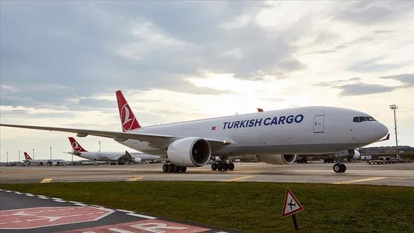 turkish-cargoya-buyuk-odul-yilin-hava-kargo-tasiyicisi-secildi-1612616537770.jpg Turkish Cargo'ya büyük ödül! Yılın Hava Kargo Taşıyıcısı seçildi-5
