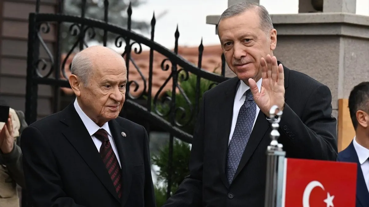 mhp-lideri-bahceliden-cerceve-yasa-kanun-teklifi-aciklamasi-baskan-erdogana-tesekkur-1785917944242.jpeg MHP lideri Bahçeli'den "Çerçeve Yasa Kanun Teklifi" açıklaması! Başkan Erdoğan'a teşekkür: Herkes kazanmıştır-2
