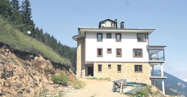 Prof. Mikdat Kadıoğlu’nun evine ayı dadandı