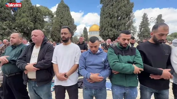 Kudüs’te 5 haftalık hasret sona erdi: Mescid-i Aksa’da ilk cuma