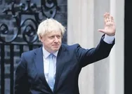 İngiltere’de Coronavirüs vakaları çoğaldı, Boris Johnson bir kamyon tuvalet kağıdı stokladı!