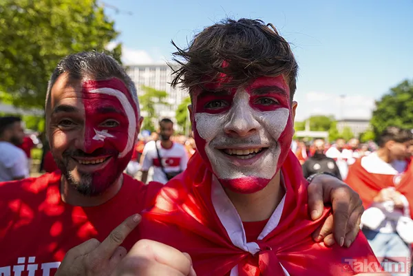 Türkiye-Portekiz maçı öncesi Türk taraftarlar Dortmund'u adeta kırmızı beyaza boyadı | Filistin yine unutulmadı - 40