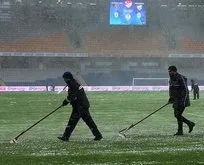 Başakşehir - Bursaspor maçı ertelendi