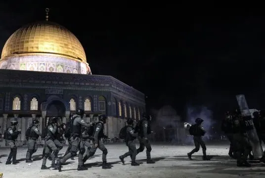 Mescid-i Aksa’ya alçak saldırı