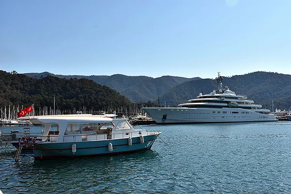 turkiyeden-kulup-satin-alacak-iddialari-vardi-rus-milyarder-dolmabahcede-1648540851523.jpg Türkiye'den kulüp satın alacak iddiaları vardı! Rus milyarder Abramoviç Dolmabahçe'de! Başkan Erdoğan'la görüştü-7