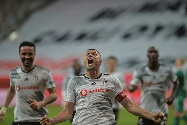 besiktasin-hucum-hatti-her-donemde-dikkat-cekiyor-1661853093952.jpg Beşiktaş'ın hücum hattı her dönemde dikkat çekiyor!-7