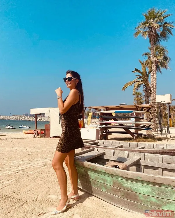 Demet Özdemir kalça dansıyla çok konuşuldu! Oğuzhan Koç’un müstakbel eşi yine iş başında! Demet kıvırdı sosyal medya yıkıldı - 1