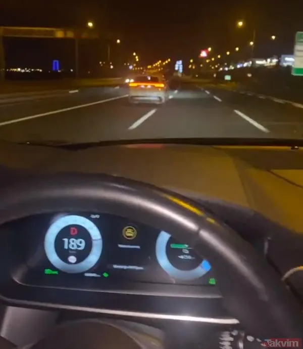 son-dakika-togg-yol-testinde-goruntulendi-toggun-solladigi-aracin-surucusu-konustu-aracimi-satip-siraya-yazili-1657000444271.jpeg
