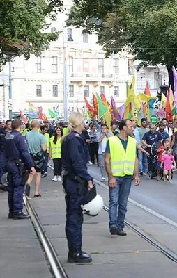 Avrupa'dan PKK'ya yardım!