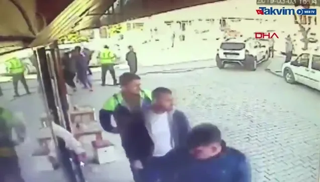 Arnavutköy'de 3 kişinin öldüğü çatışma anı kameralarda