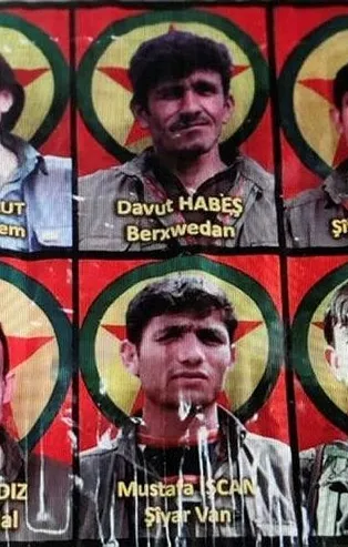 SON DAKİKA: Kayyum atanan İpekyolu Belediyesi'nde PKK elebaşı Öcalan'ın paçavraları ele geçirildi