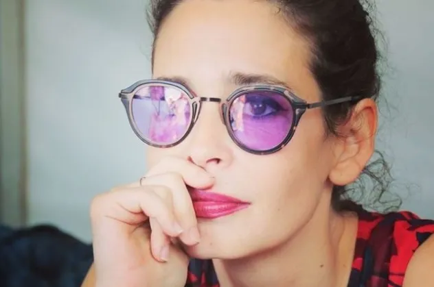 Pelin Batu yolda yürürken arkasındaki adamın hamlesiyle neye uğradığını şaşırmıştı! O hırsızın 7 yıl hapsi isteniyor