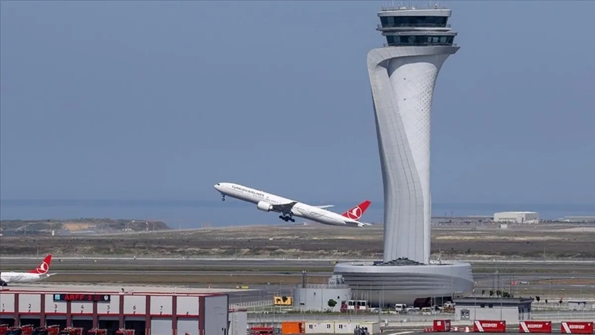 İstanbul Havalimanı'na 4. pist geliyor: Hedef yolcu kapasitesini 20 milyona ulaştırmak
