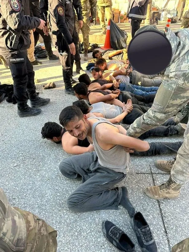 Kansız yağmacılara geçit yok! Mehmetçik Hatay sokaklarında devriyeye başladı-7