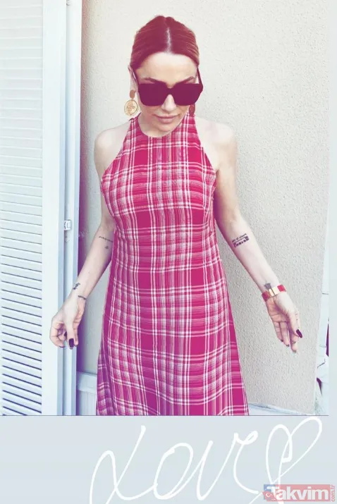 Aslında paylaşımları ile aşkını bir şekilde haykıran Hadise'den yeni fotoğraf geldi. Kendi evinin mutfağından paylaşım yapan şarkıcı Hadise makyajsız hali ve...