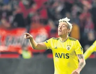 Stuttgart’ın hedefi Max Kruse