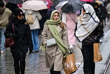 Sistem peş peşe geliyor: Meteoroloji’den 12 ile sarı kod! İstanbul için kar ihtimali netleşti