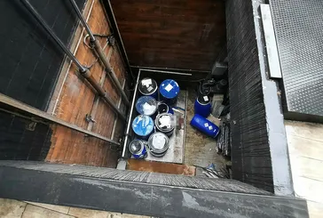 Beyoğlu'nda yük asansörü düştü: 5 yaralı