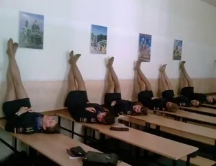 Üniformalarının ardında bambaşka bir hayat yaşıyorlar