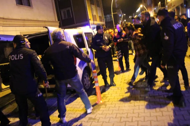 Bolu'da hareketli dakikalar! Rehin aldığı kızları darp etti, vatandaşlar linç girişiminde bulundu-3