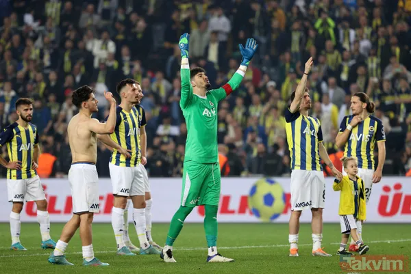 Herkes Altay Bayındır’ın su şişesini konuşuyor! İnanılmaz sırrı ortaya çıktı - 12