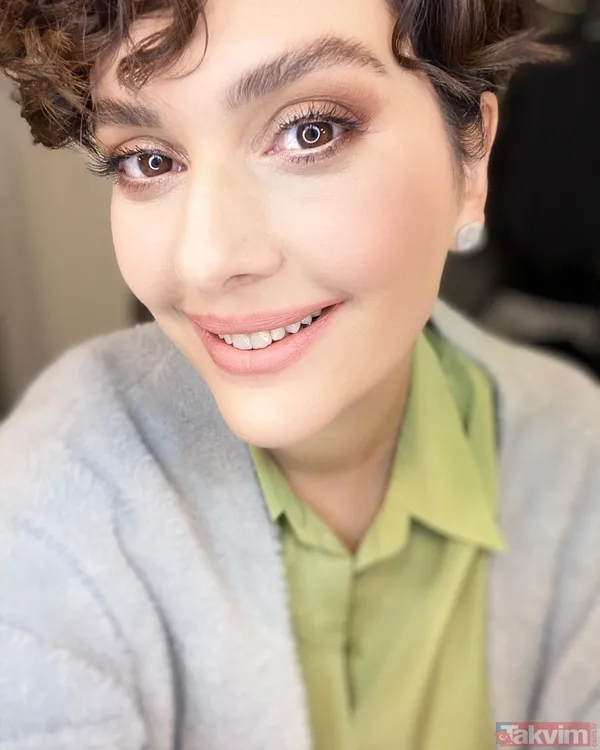 Bergüzar Korel’den karnı burnunda bikinili pozlar! Peş peşe paylaştı herkes onu konuştu Esra Erol ve Hatice Şendil detayı… - 7