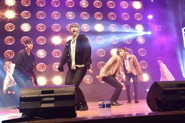 K-Pop'ta mesele sadece müzik değil! Aileler dikkat: Amaç cinsiyetsiz bir gençlik ve toplum!