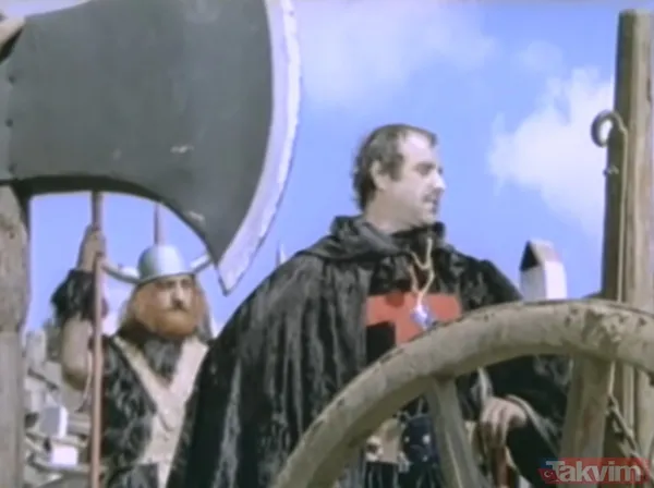 Cüneyt Arkın'ın Savulun Battal Gazi Geliyor filminde şoke eden hata! Yeşilçam filmindeki o hatayı meğer yıllardır kimse anlamamış... - 5