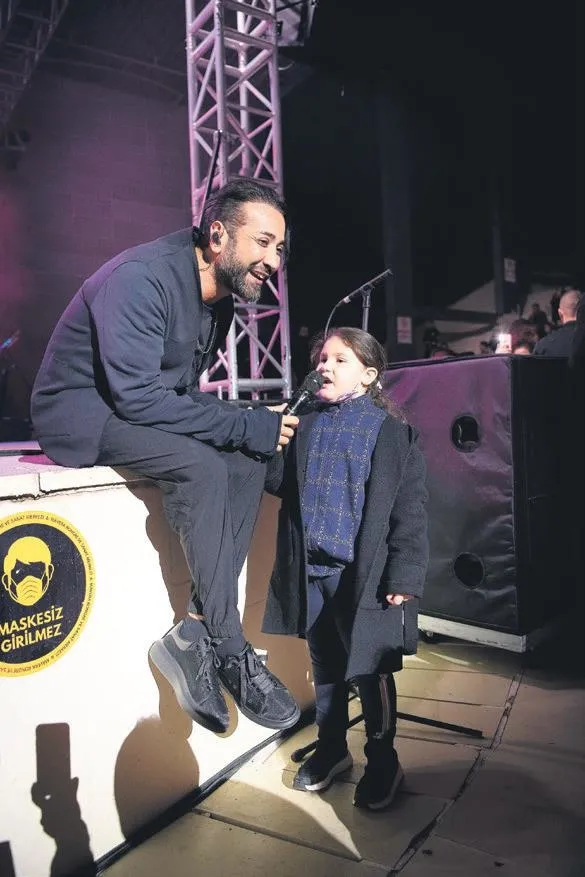 formda-haliyle-dikkat-ceken-ebru-yasarin-sirri-ortaya-cikti-1635026273226.jpeg Formda haliyle dikkat çeken Ebru Yaşar'ın sırrı ortaya çıktı!-5