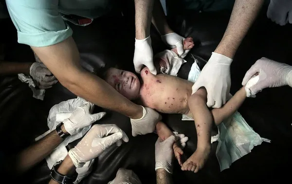 ingiliz-bbcnin-programina-katilan-izleyiciden-siyonist-israile-tepki-filistinin-kendini-savunma-hakki-var-miyd-1697823126909.jpeg İngiliz BBC'nin programına katılan izleyiciden siyonist İsrail'e tepki: Savaş 7 Ekim'den çok daha önce başladı" | Filistin'in kendini savunma hakkı var mıydı?-4